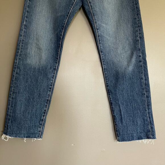 Levi's 501 Tapered Raw Hem Jeans Size 25 High Rise Mid‎ Blue Wash Rigid Denim - Picture 10 of 16
